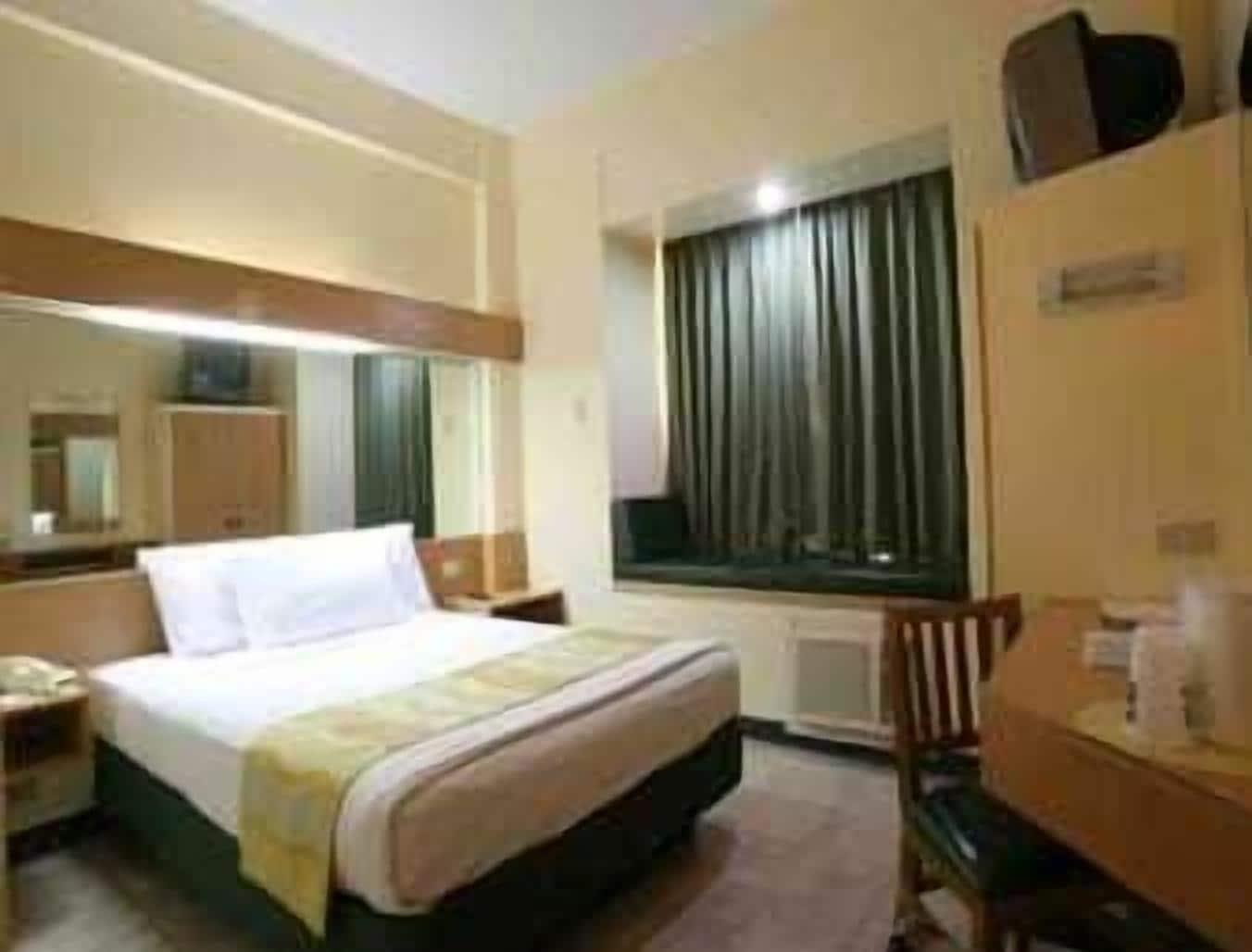 Microtel By Wyndham Tarlac Zewnętrze zdjęcie