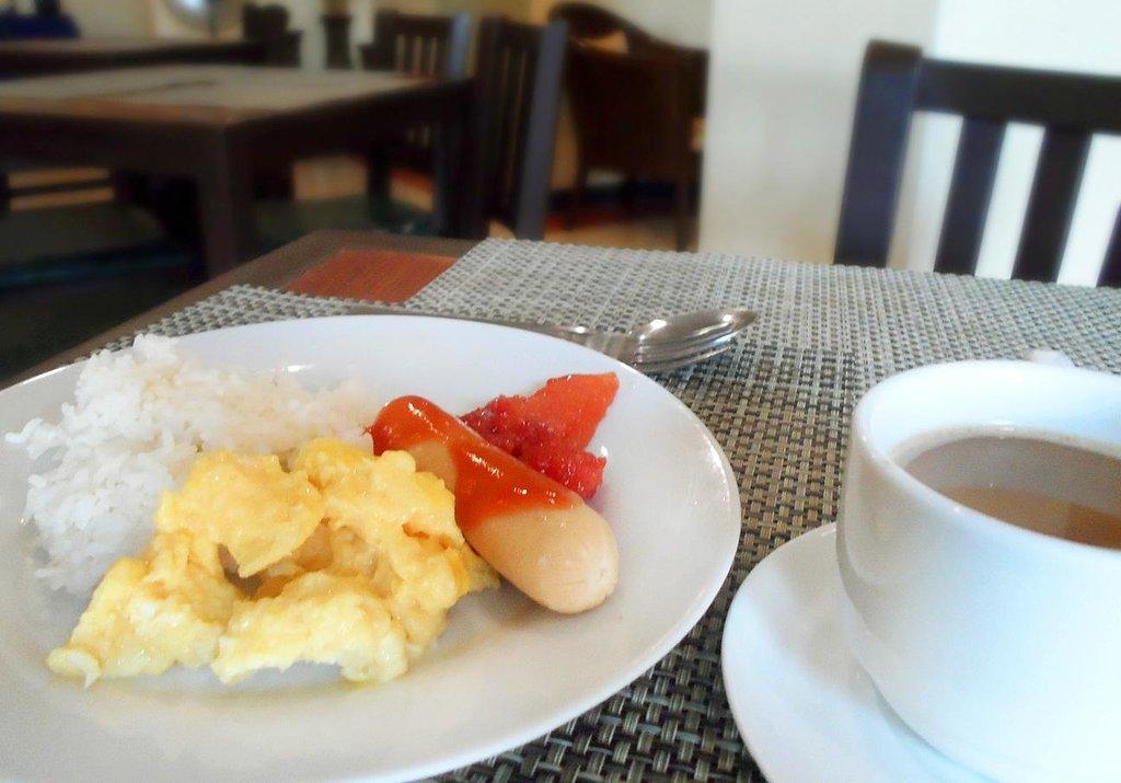 Microtel By Wyndham Tarlac Zewnętrze zdjęcie