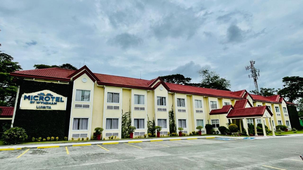 Microtel By Wyndham Tarlac Zewnętrze zdjęcie
