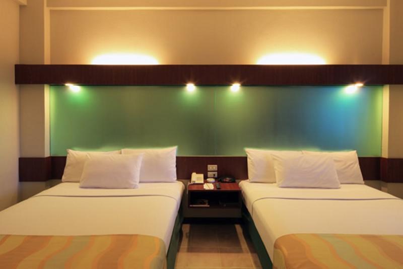 Microtel By Wyndham Tarlac Zewnętrze zdjęcie